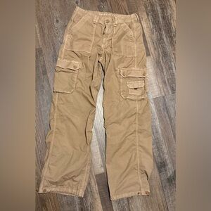 American Eagle Outfitters Khaki Cargo Pants/Joggers - size 8 Long